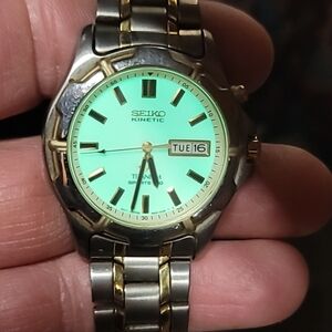 Seiko Kinetic Titanium Sports 100 Cream Full Lume Day-Date 5M43